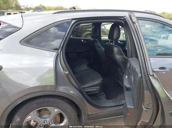 1FMCU0MZ7SUA71875 2025 FORD ESCAPE - Image 8