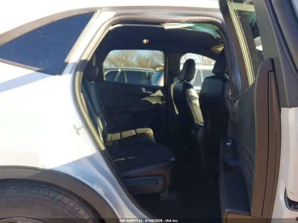 1FMCU0MZ7SUB15616 2025 FORD ESCAPE - Image 8