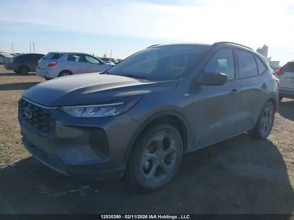 1FMCU0MZ7SUB45389 2025 FORD ESCAPE - Image 2