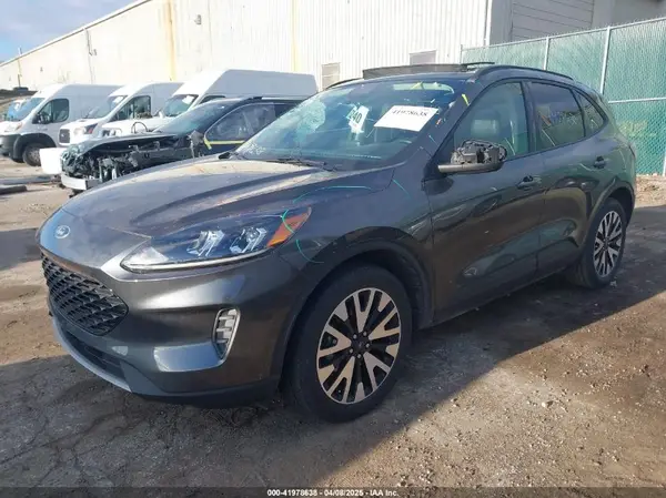 1FMCU9BZ0LUB81689 2020 FORD ESCAPE - Image 2