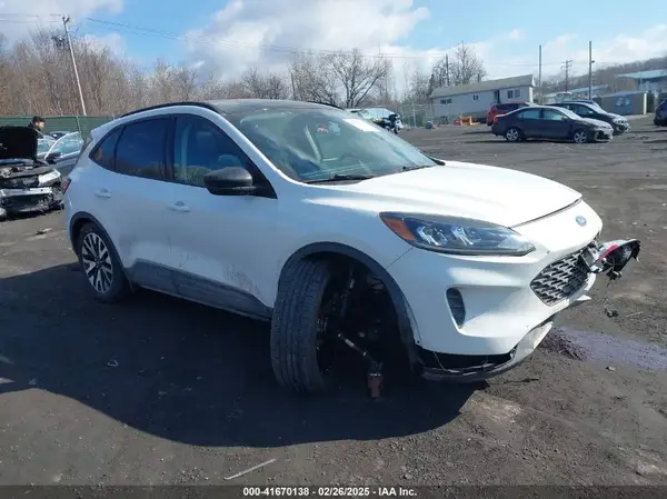 1FMCU9BZ0LUC50557 2020 FORD ESCAPE - Image 1