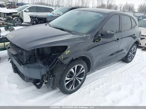 1FMCU9BZ0MUA12497 2021 FORD ESCAPE - Image 2