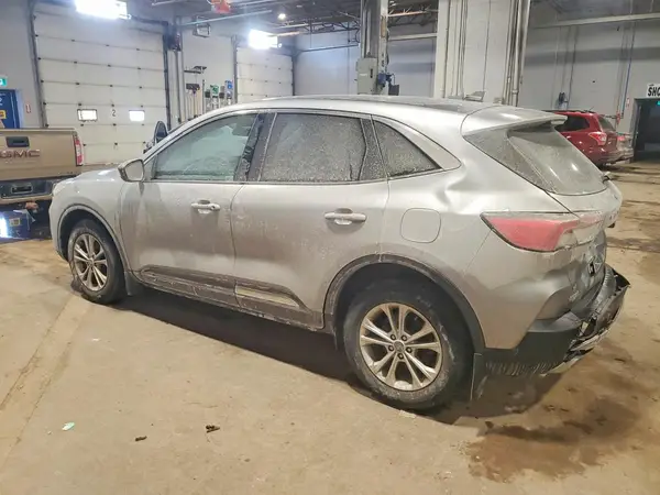 1FMCU9BZ0MUA88575 2021 FORD ESCAPE - Image 2