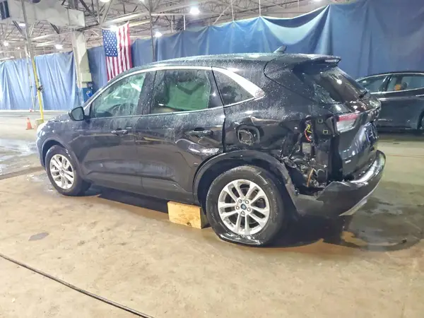 1FMCU9BZ1MUB17324 2021 FORD ESCAPE - Image 2