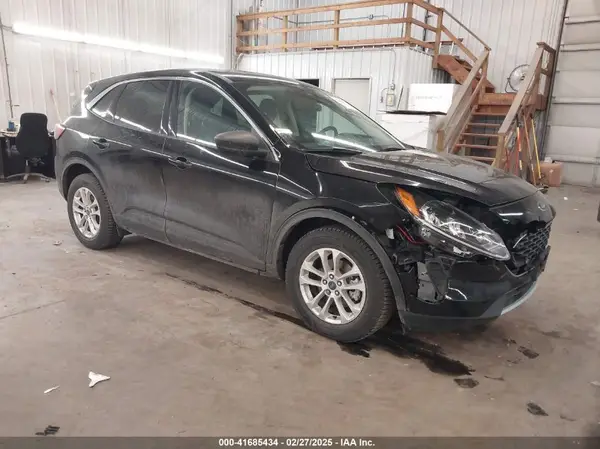 1FMCU9BZ2NUA37919 2022 FORD ESCAPE - Image 1