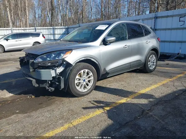1FMCU9BZ3MUA58499 2021 FORD ESCAPE - Image 2