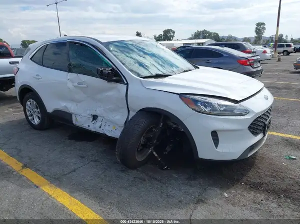1FMCU9BZ3NUA43731 2022 FORD ESCAPE - Image 1