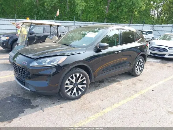 1FMCU9BZ4LUC25970 2020 FORD ESCAPE - Image 2