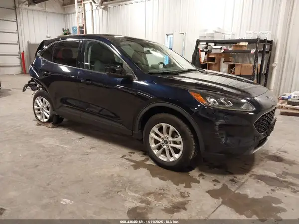 1FMCU9BZ4MUA39380 2021 FORD ESCAPE - Image 1