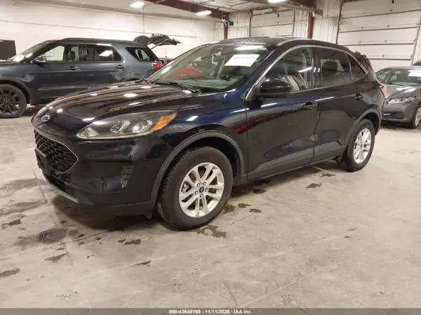 1FMCU9BZ4MUA39380 2021 FORD ESCAPE - Image 2
