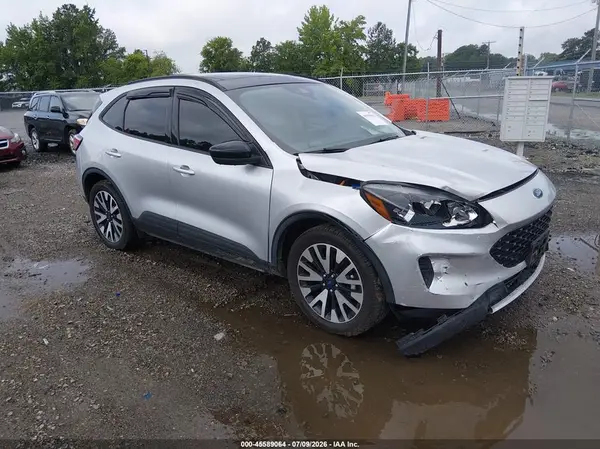 1FMCU9BZ5LUA52363 2020 FORD ESCAPE - Image 1