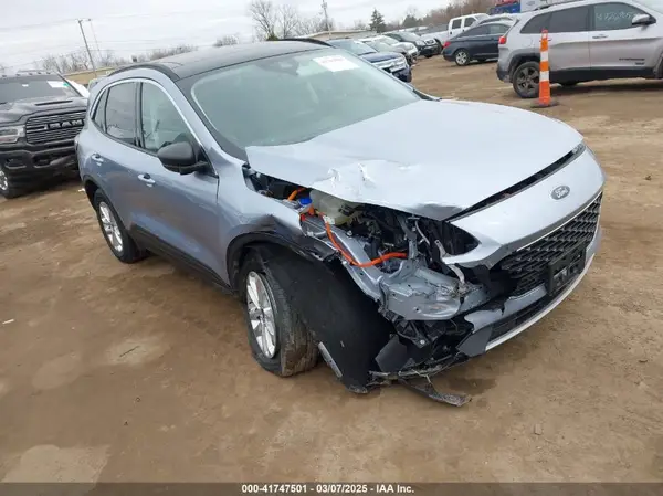 1FMCU9BZ5NUB06831 2022 FORD ESCAPE - Image 1