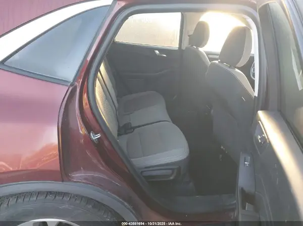 1FMCU9BZ7MUA40149 2021 FORD ESCAPE - Image 8