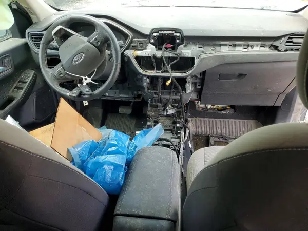 1FMCU9BZ8LUA25867 2020 FORD ESCAPE - Image 8