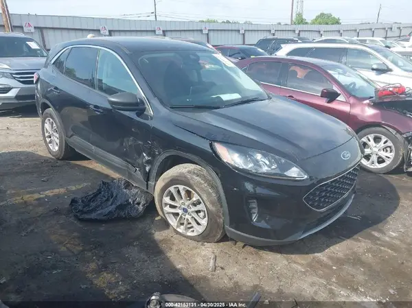 1FMCU9BZ8NUB28239 2022 FORD ESCAPE - Image 1