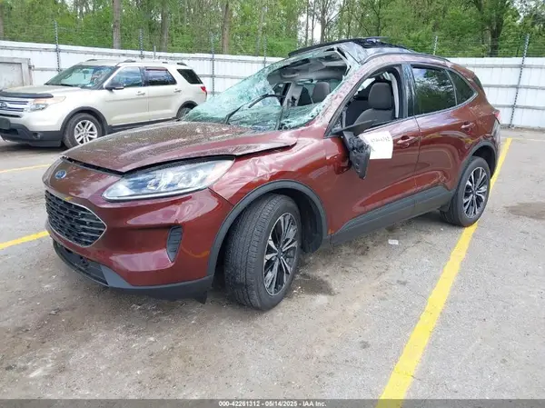 1FMCU9BZ9MUA15592 2021 FORD ESCAPE - Image 2
