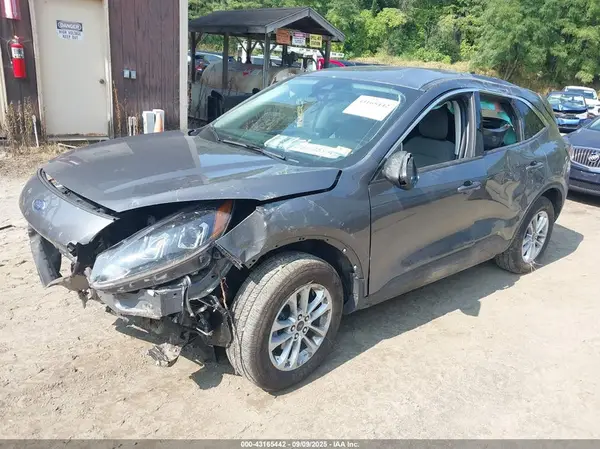 1FMCU9BZ9NUA25721 2022 FORD ESCAPE - Image 2