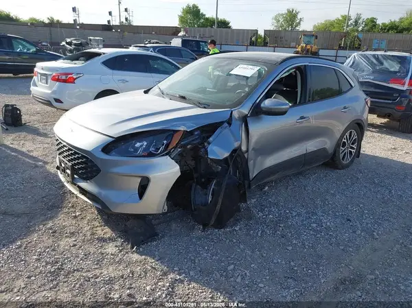 1FMCU9CZ1MUA39691 2021 FORD ESCAPE - Image 2