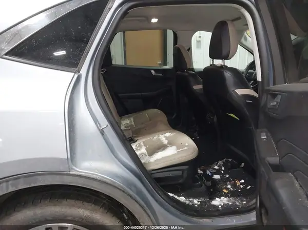 1FMCU9CZ4NUB29385 2022 FORD ESCAPE - Image 8