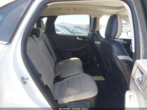 1FMCU9CZ9MUA35842 2021 FORD ESCAPE - Image 8