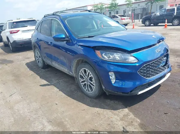 1FMCU9CZ9NUB22867 2022 FORD ESCAPE - Image 1