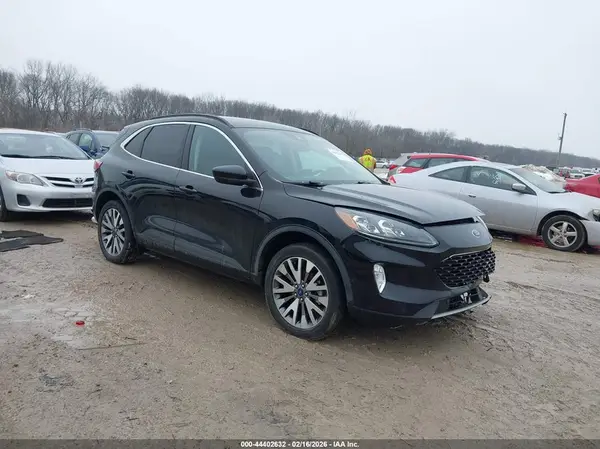 1FMCU9DZ0MUA82711 2021 FORD ESCAPE - Image 1