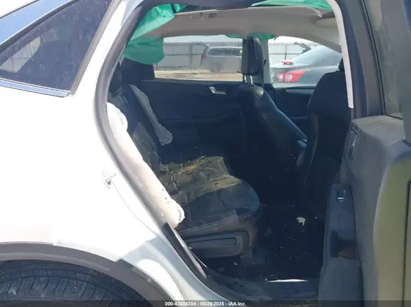 1FMCU9DZ0NUA09260 2022 FORD ESCAPE - Image 8