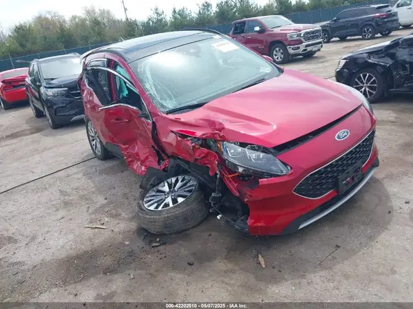 1FMCU9DZ1NUA34474 2022 FORD ESCAPE - Image 1