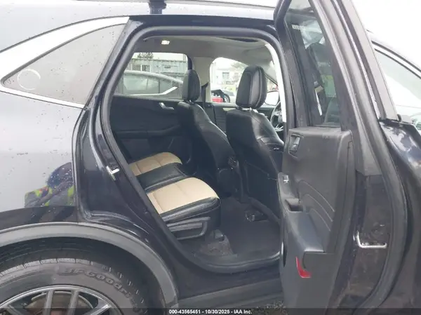 1FMCU9DZ2MUA92754 2021 FORD ESCAPE - Image 8