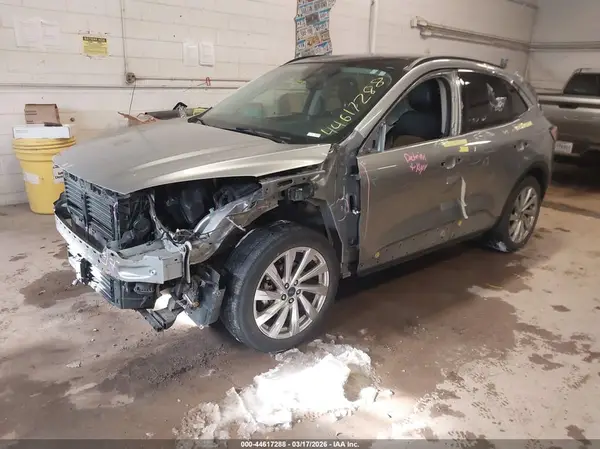 1FMCU9DZ2MUB15725 2021 FORD ESCAPE - Image 2