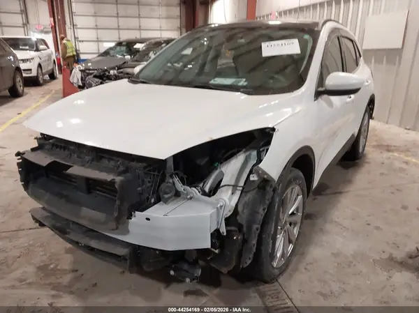 1FMCU9DZ4MUA22236 2021 FORD ESCAPE - Image 2