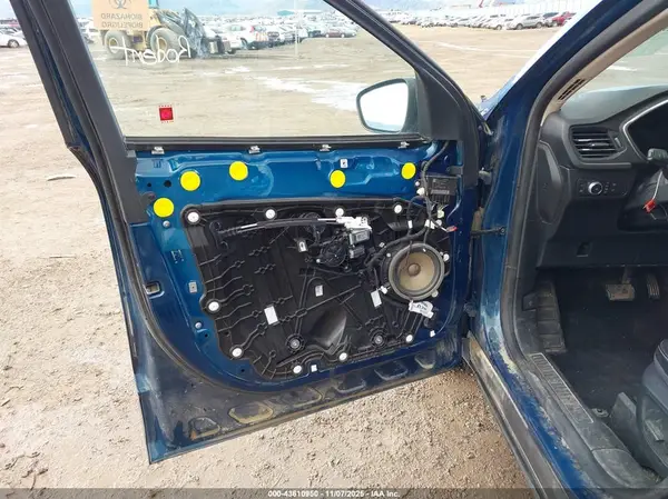 2020 FORD ESCAPE auction photo 6