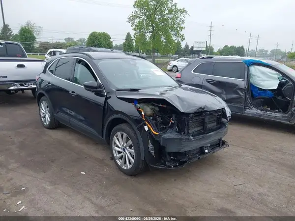 1FMCU9DZ5MUA18079 2021 FORD ESCAPE - Image 1