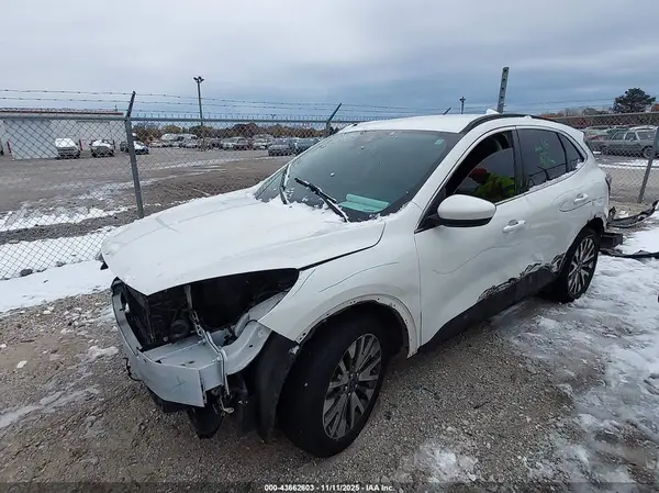 1FMCU9DZ6MUA75617 2021 FORD ESCAPE - Image 2