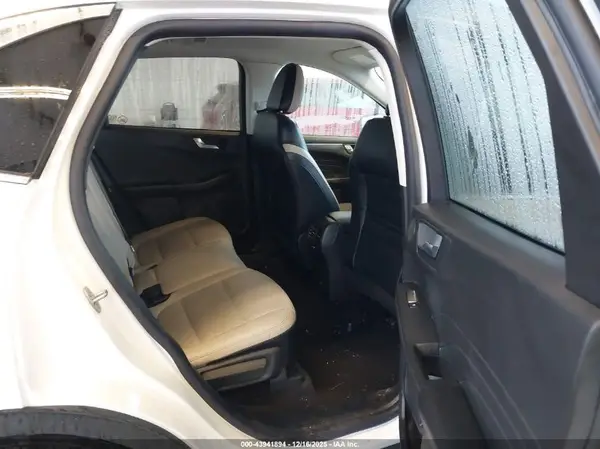 1FMCU9DZ7MUB16787 2021 FORD ESCAPE - Image 8