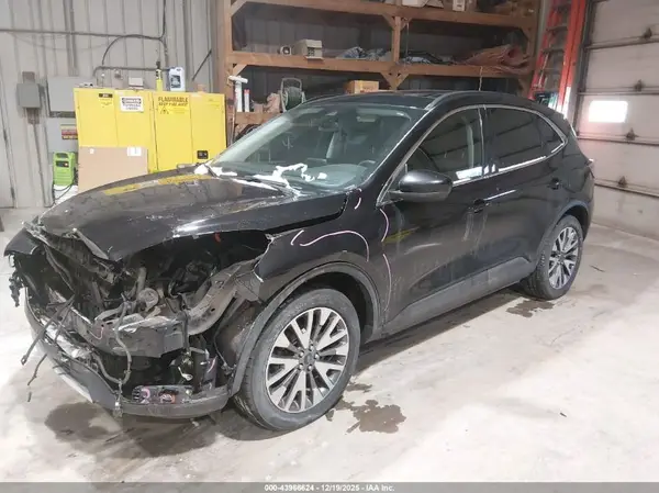 1FMCU9DZ8MUB10948 2021 FORD ESCAPE - Image 2
