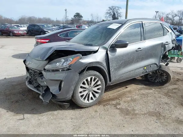 1FMCU9DZ9NUA92400 2022 FORD ESCAPE - Image 2