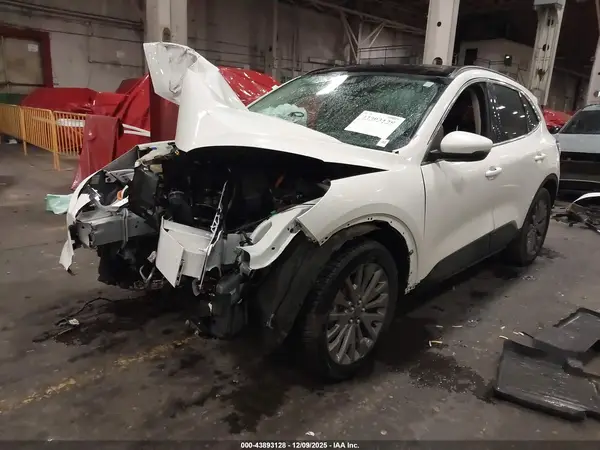 1FMCU9DZXLUB35669 2020 FORD ESCAPE - Image 2