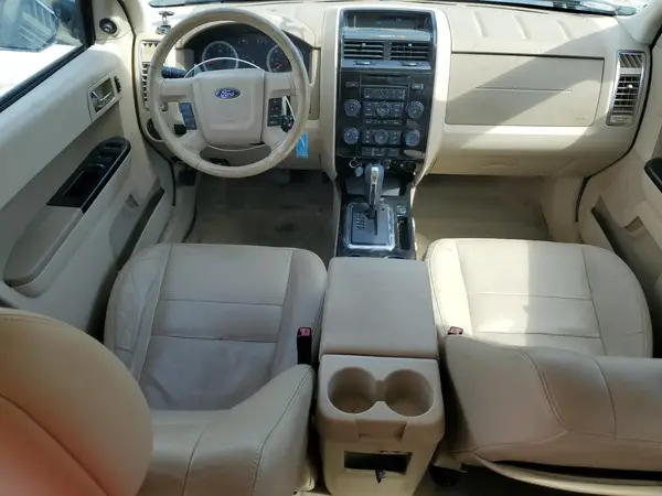 1FMCU9EGXAKB90354 2021 FORD ESCAPE - Image 8