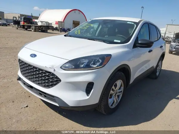 1FMCU9F62MUA02277 2021 FORD ESCAPE - Image 2
