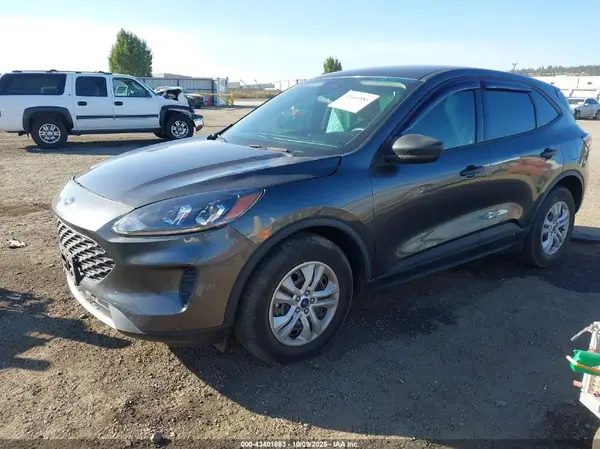 1FMCU9F65LUC23757 2020 FORD ESCAPE - Image 2