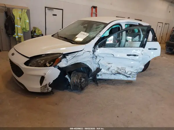 1FMCU9F67NUA84847 2022 FORD ESCAPE - Image 2