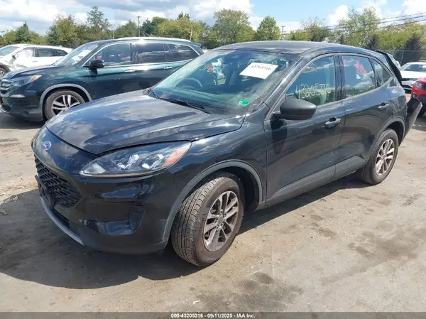 1FMCU9F6XNUB17369 2022 FORD ESCAPE - Image 2