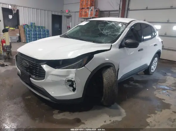 1FMCU9FNXPUB22582 2023 FORD ESCAPE - Image 2