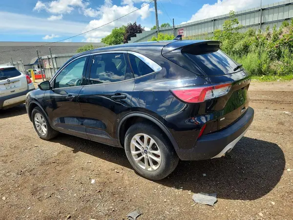 1FMCU9G60LUA13419 2020 FORD ESCAPE - Image 2
