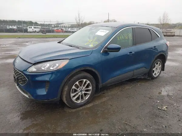 1FMCU9G60LUA89528 2020 FORD ESCAPE - Image 2