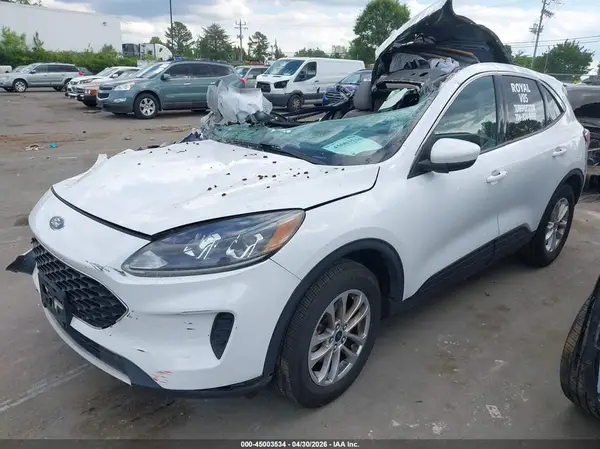 1FMCU9G60LUB80427 2020 FORD ESCAPE - Image 2