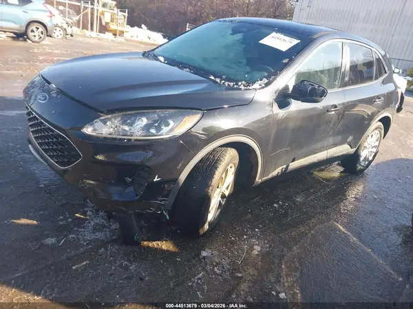 1FMCU9G60LUB82422 2020 FORD ESCAPE - Image 2