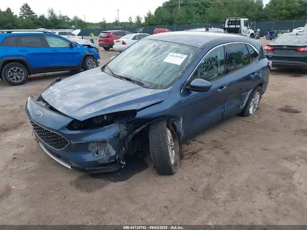1FMCU9G60LUC45163 2020 FORD ESCAPE - Image 2