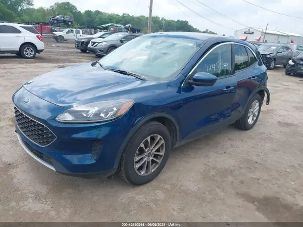 1FMCU9G60LUC61573 2020 FORD ESCAPE - Image 2
